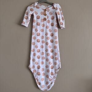 Caden Lane Bamboo Cookie Print Knotted Gown Sleeper 7-14lb 0-3 Months